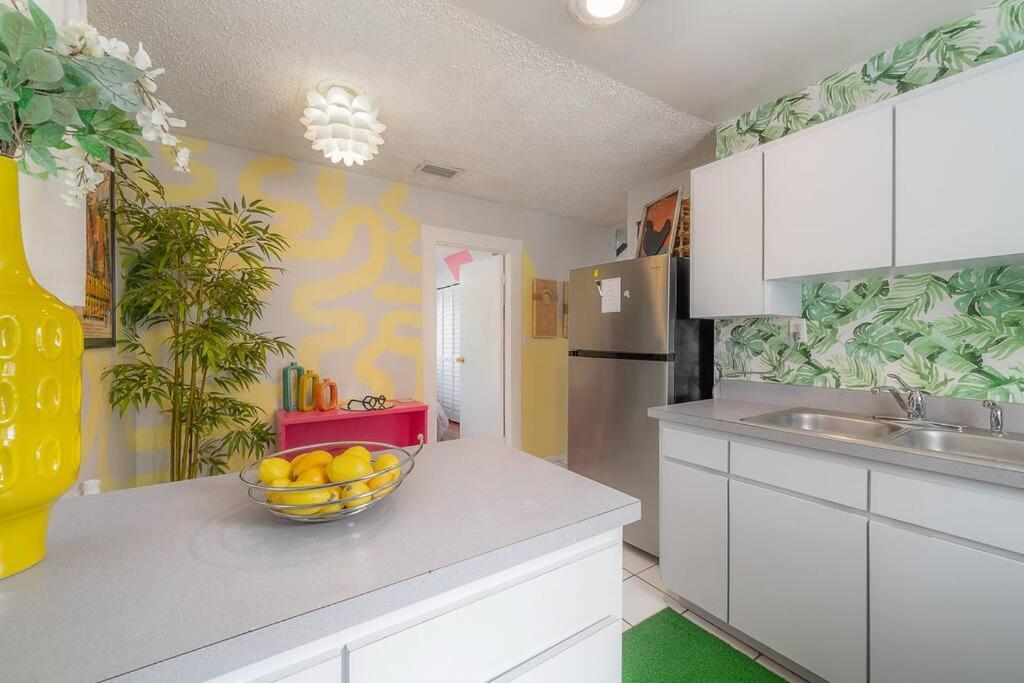 Vibing In The Heights/Breweries/Food/Petfriendly Villa Tampa Exterior foto